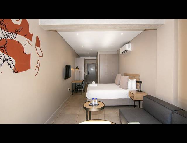 1 BEDROOM APARTMENT FOR SALE IN SANDOWN